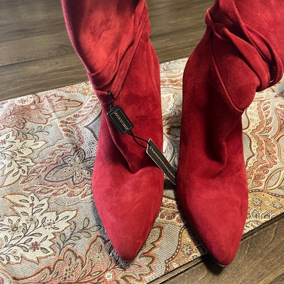 NAPOLEONI Beautiful New red boots - Picture 1 of 8